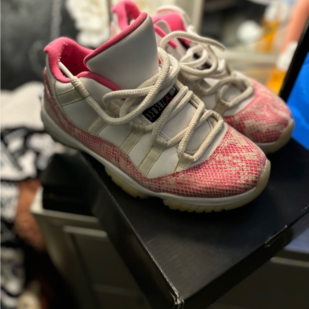 Sold Jordan Women's Sneakers Pink and White